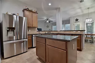 410 Olmos Dr, Leander, TX 78641 - Photo 4