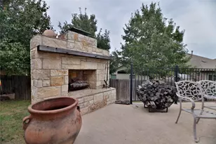 410 Olmos Dr, Leander, TX 78641 - Photo 2