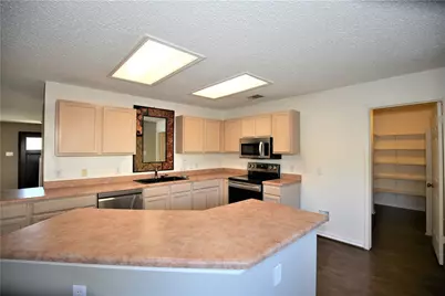 1915 Ruthie Run, Cedar Park, TX 78613 - Photo 8