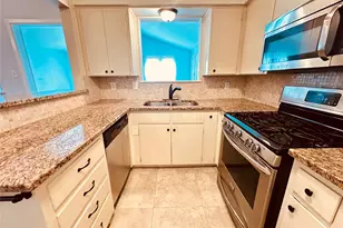 103 Prince Dr, Austin, TX 78752 - Photo 8