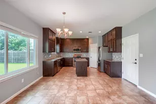 7813 Squirrel Hollow Dr, Georgetown, TX 78628 - Photo 6