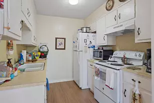 2714 Thrushwood Dr, Austin, TX 78757 - Photo 10