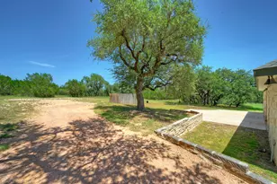 12225 Triple Creek Cir, Dripping Springs, TX 78620 - Photo 34