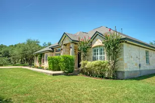 12225 Triple Creek Cir, Dripping Springs, TX 78620 - Photo 2
