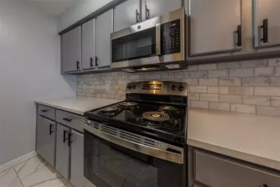 501 W 26th Street #103, Austin, TX 78705 - Photo 4