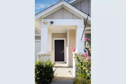 245 E Broade Street, Leander, TX 78641 - Photo 4