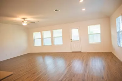 423 Bluejack Way, Hutto, TX 78634 - Photo 10