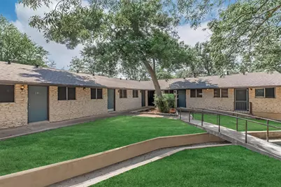 609 E 45th Street #104, Austin, TX 78751 - Photo 2
