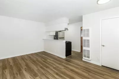 609 E 45th Street #104, Austin, TX 78751 - Photo 4