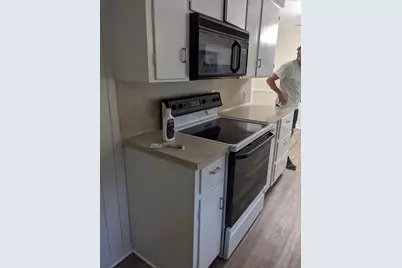 5904 Burlington Court, Austin, TX 78727 - Photo 6