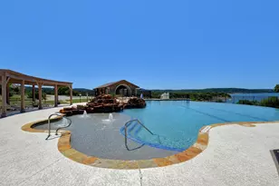 7801 Turnback Ledge Trail, Lago Vista, TX 78645 - Photo 28
