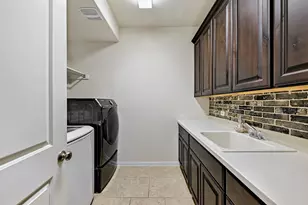 7801 Turnback Ledge Trail, Lago Vista, TX 78645 - Photo 34