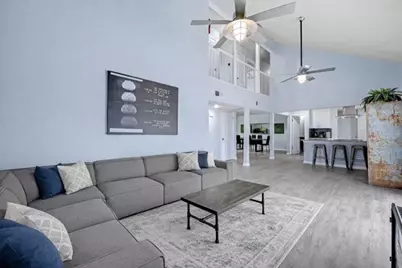 827 Briarcliff Drive, San Antonio, TX 78213 - Photo 1