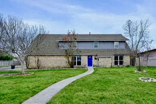 827 Briarcliff Dr, San Antonio, TX 78213 - Photo 2