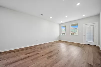 249 Firefox Way, Jarrell, TX 76537 - Photo 4