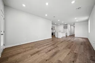 249 Firefox Wy, Jarrell, TX 76537 - Photo 6