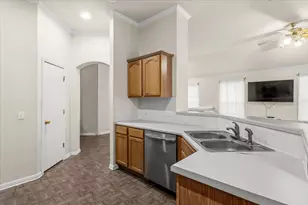 281 Leonardo St, Kyle, TX 78640 - Photo 10