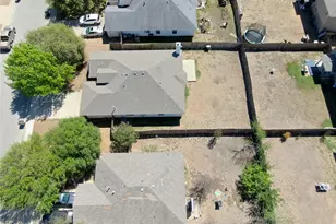 281 Leonardo St, Kyle, TX 78640 - Photo 36