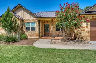 804 Four Oaks Ln, Marble Falls, TX 78654 - Photo 4