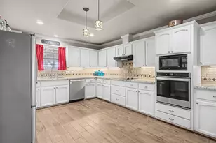 1601 Sunset Cir, Cameron, TX 76520 - Photo 18