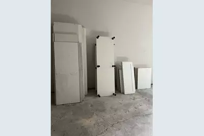 112 W Ila Street, Elgin, TX 78621 - Photo 20