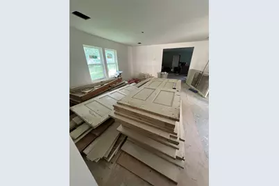 112 W Ila Street, Elgin, TX 78621 - Photo 24