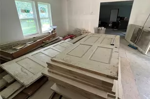 112 W Ila St, Elgin, TX 78621 - Photo 24