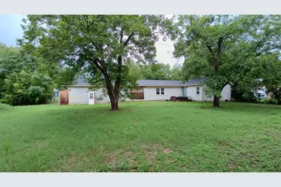 112 W Ila Street, Elgin, TX 78621 - Photo 14