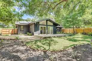 1707 Fawn Dr, Austin, TX 78741 - Photo 34