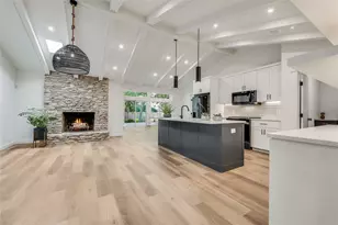 1707 Fawn Dr, Austin, TX 78741 - Photo 2