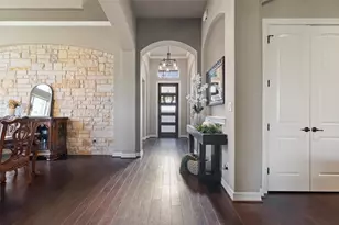 210 Lake Como Dr, Lakeway, TX 78734 - Photo 6