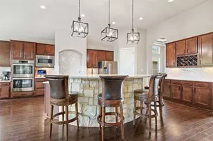 210 Lake Como Dr, Lakeway, TX 78734 - Photo 16