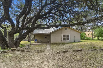 1260 Magers Road, Concan, TX 78801 - Photo 6