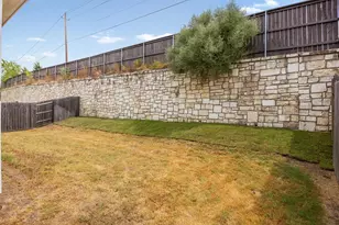 11421 Lago de Garda Dr, Austin, TX 78747 - Photo 32