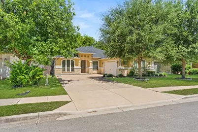 640 Wiltshire Drive, Hutto, TX 78634 - Photo 2