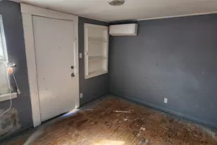 504 W Luce St, Llano, TX 78643 - Photo 10