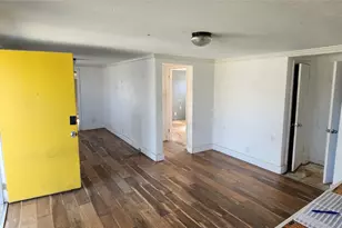 504 W Luce St, Llano, TX 78643 - Photo 4