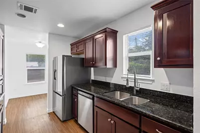 1611 E 13th Street #B, Austin, TX 78702 - Photo 4