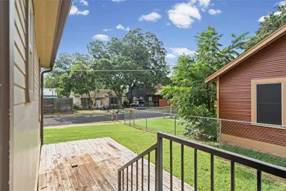 1611 E 13th Street #B, Austin, TX 78702 - Photo 18