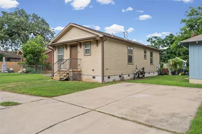 1611 E 13th Street #B, Austin, TX 78702 - Photo 2