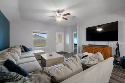 101 Gunther Way, Taylor, TX 76574 - Photo 12