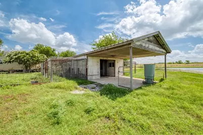 2701 Windy Ridge Road, Taylor, TX 76574 - Photo 24
