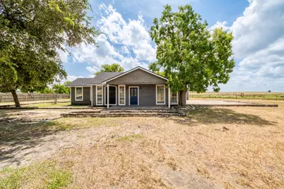 2701 Windy Ridge Road, Taylor, TX 76574 - Photo 2