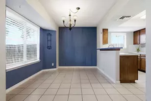 8509 Slant Oak Dr, Austin, TX 78729 - Photo 2