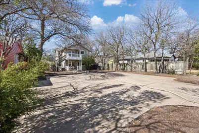 3202 French Place, Austin, TX 78722 - Photo 2