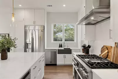 12120 Fitzhugh Place, Dripping Springs, TX 78620 - Photo 14