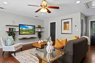 3001 Maplelawn Cir, Austin, TX 78723 - Photo 16