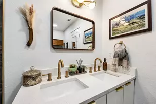 1616 Webberville Rd, Austin, TX 78721 - Photo 16