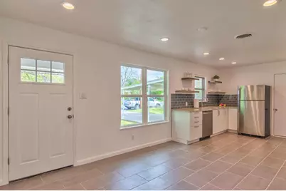 8107 Lazy Lane, Austin, TX 78757 - Photo 6