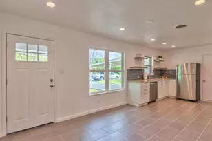 8107 Lazy Ln, Austin, TX 78757 - Photo 6
